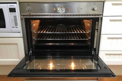 Image: Lets look inside a professionally cleaned oven by Oven Restore.